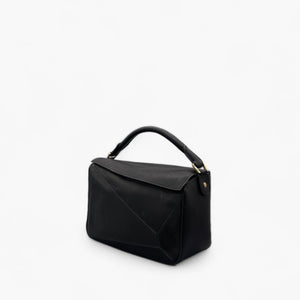 No. 228 Large Crossbody Bag in Black - Italian Leather | Noirblanc